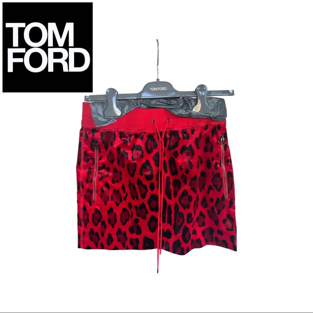 Brand new Tom Ford mini skirt size 6